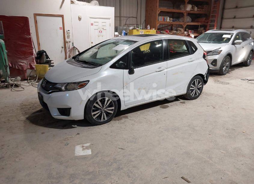 Photo 2 of 2017 Honda Fit EX (VIN JHMGK5H76HS022381)