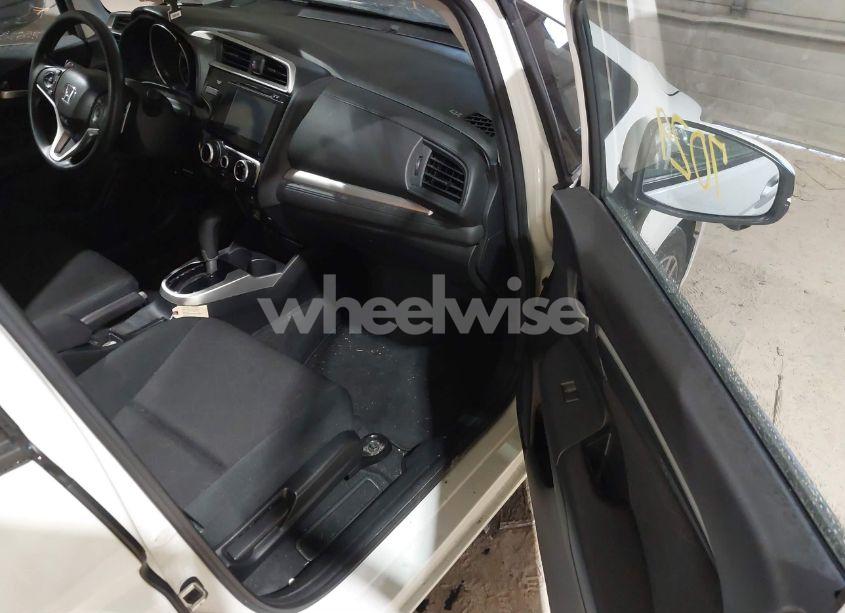 Photo 5 of 2017 Honda Fit EX (VIN JHMGK5H76HS022381)