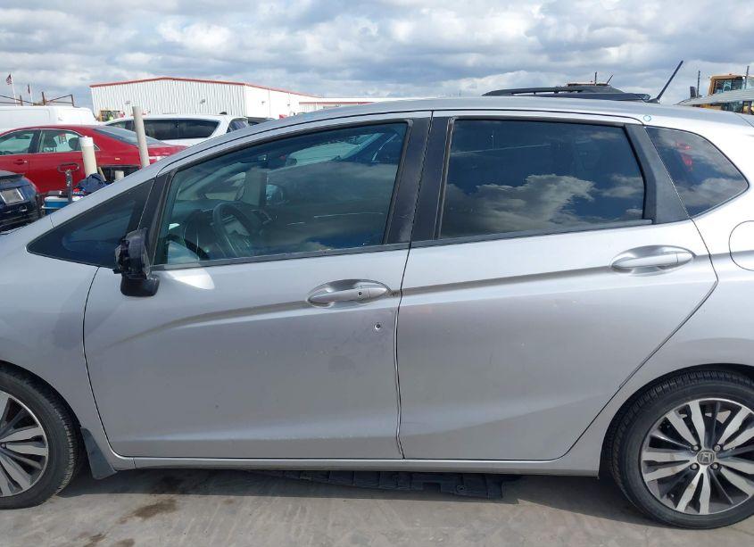 Photo 14 of 2016 Honda Fit EX (VIN JHMGK5H77GS002008)