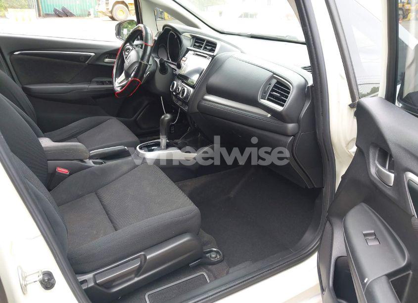 Photo 5 of 2016 Honda Fit EX (VIN JHMGK5H77GS004034)