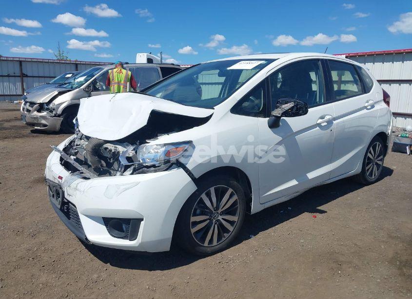 Photo 2 of 2017 Honda Fit EX (VIN JHMGK5H77HS006139)
