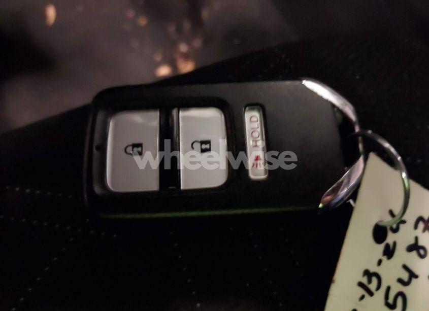 Photo 11 of 2016 Honda Fit EX (VIN JHMGK5H79GX011828)