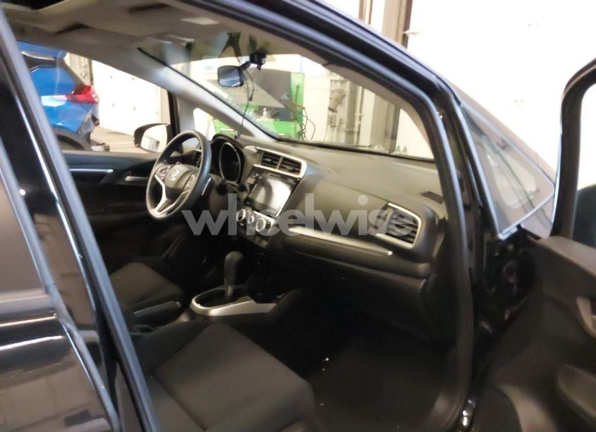 Photo 5 of 2016 Honda Fit EX (VIN JHMGK5H79GX011828)