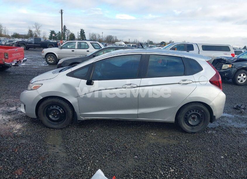 Photo 15 of 2016 Honda Fit EX (VIN JHMGK5H79GX030217)