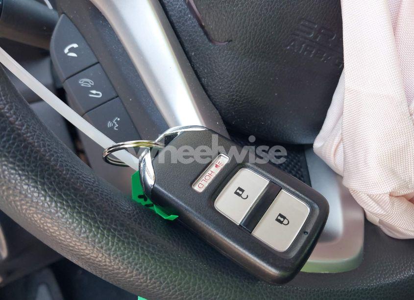 Photo 11 of 2016 Honda Fit EX (VIN JHMGK5H7XGS014590)