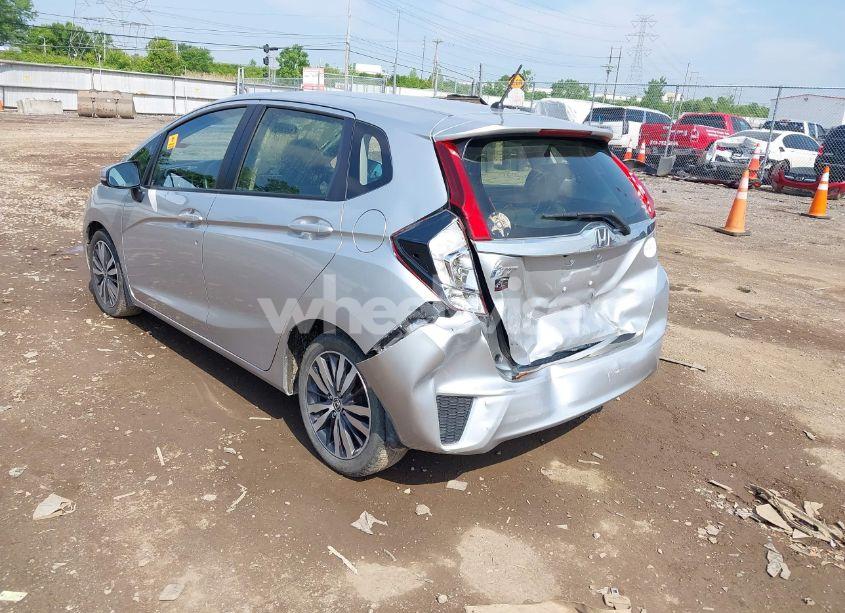 Photo 3 of 2016 Honda Fit EX (VIN JHMGK5H7XGX014530)