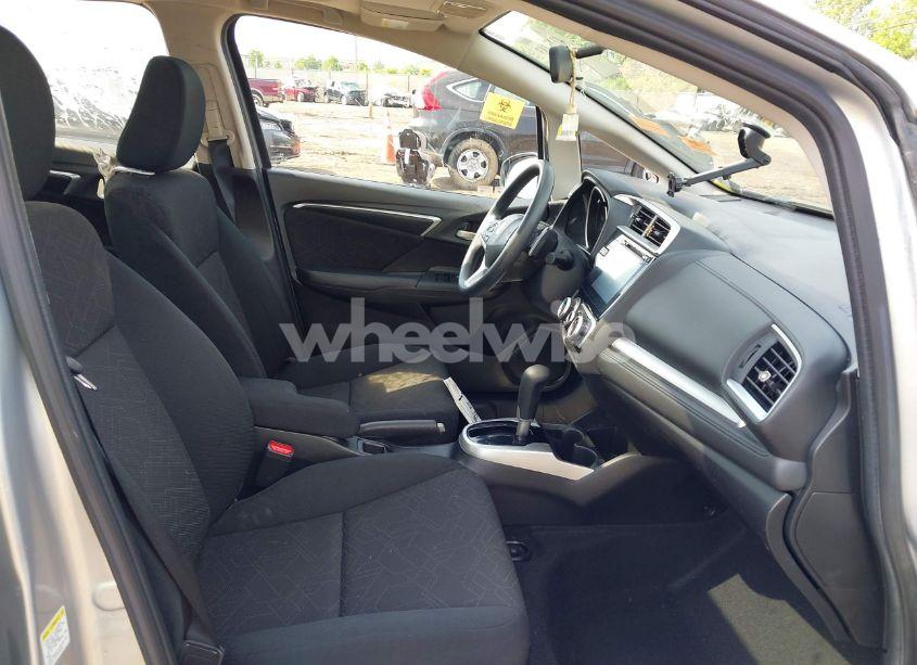 Photo 5 of 2016 Honda Fit EX (VIN JHMGK5H7XGX014530)