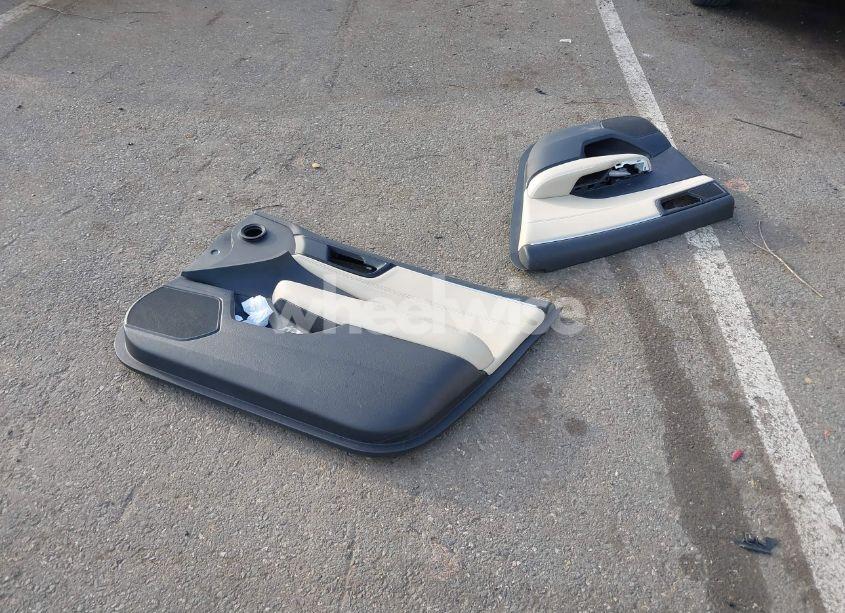 Photo 12 of 2018 Honda Clarity PLUG-IN HYBRID (VIN JHMZC5F10JC015415)