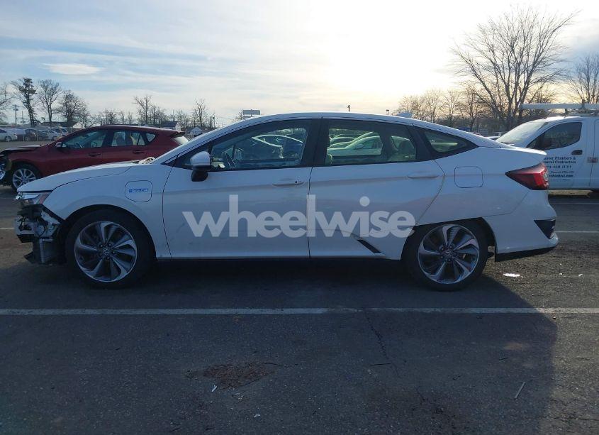 Photo 15 of 2018 Honda Clarity PLUG-IN HYBRID (VIN JHMZC5F10JC015415)