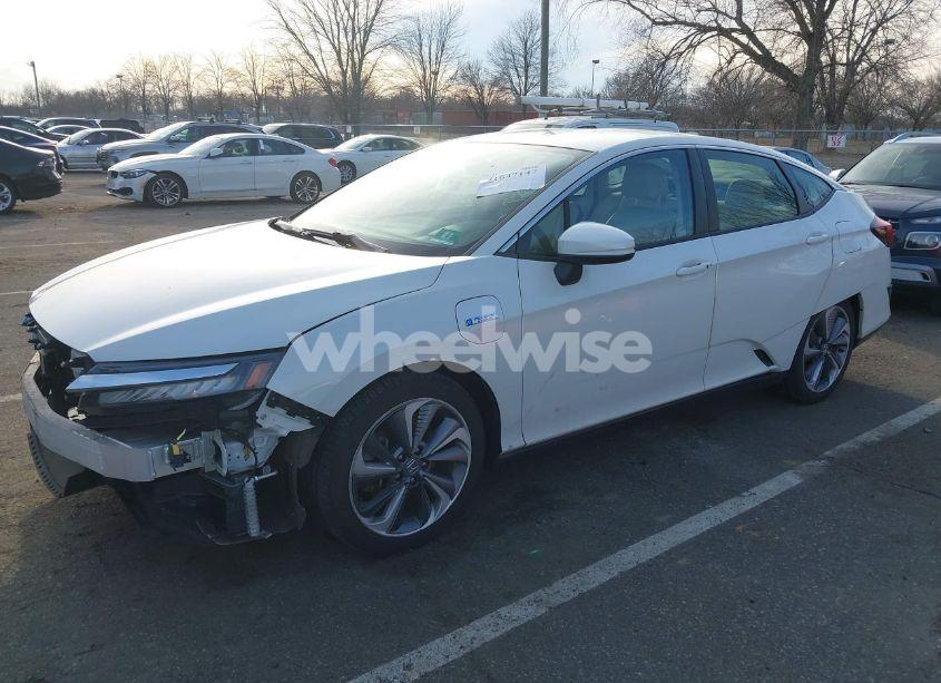 Photo 2 of 2018 Honda Clarity PLUG-IN HYBRID (VIN JHMZC5F10JC015415)