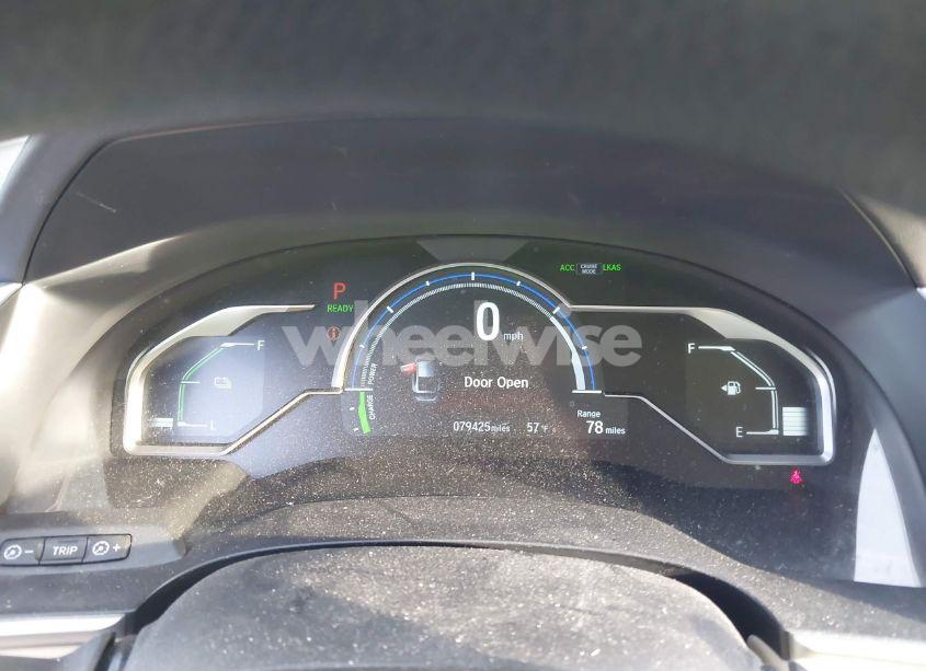 Photo 7 of 2018 Honda Clarity PLUG-IN HYBRID (VIN JHMZC5F10JC015415)