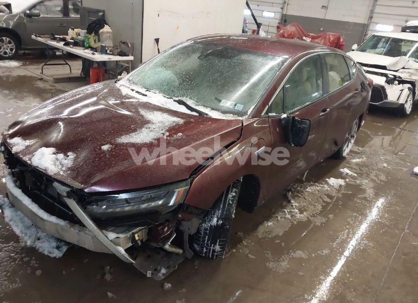 Photo 2 of 2018 Honda Clarity PLUG-IN HYBRID (VIN JHMZC5F11JC009753)