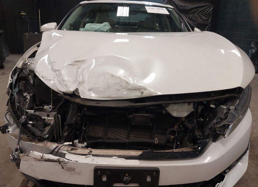 Photo 6 of 2018 Honda Clarity PLUG-IN HYBRID (VIN JHMZC5F11JC015021)