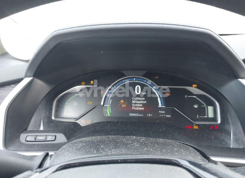 Photo 7 of 2018 Honda Clarity PLUG-IN HYBRID (VIN JHMZC5F13JC006627)