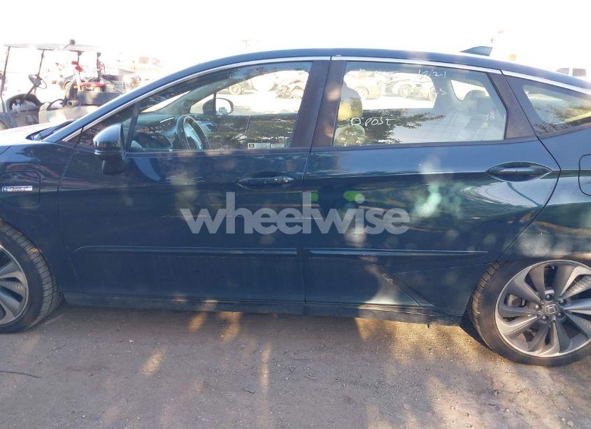 Photo 15 of 2018 Honda Clarity PLUG-IN HYBRID (VIN JHMZC5F13JC018812)