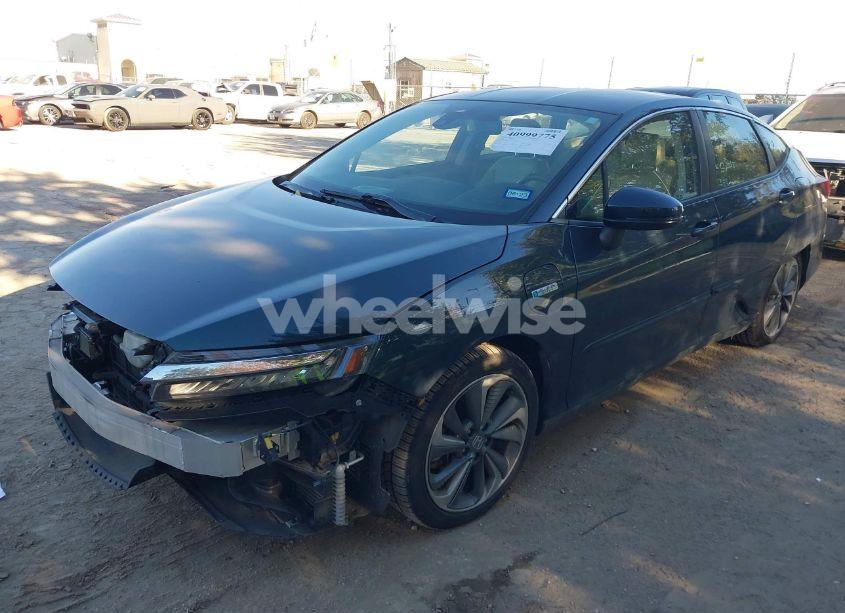 Photo 2 of 2018 Honda Clarity PLUG-IN HYBRID (VIN JHMZC5F13JC018812)