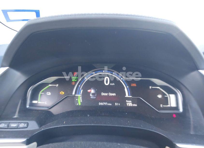 Photo 7 of 2018 Honda Clarity PLUG-IN HYBRID (VIN JHMZC5F13JC018812)