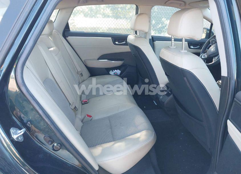 Photo 8 of 2018 Honda Clarity PLUG-IN HYBRID (VIN JHMZC5F13JC018812)