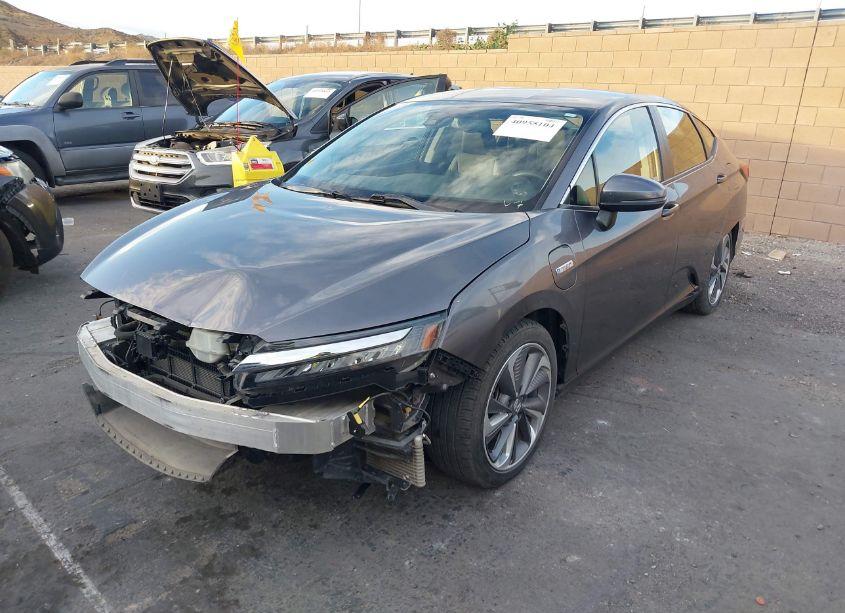 Photo 2 of 2019 Honda Clarity PLUG-IN HYBRID (VIN JHMZC5F13KC001610)