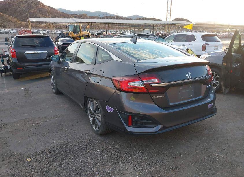 Photo 3 of 2019 Honda Clarity PLUG-IN HYBRID (VIN JHMZC5F13KC001610)