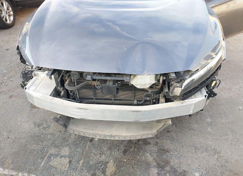 Photo 6 of 2019 Honda Clarity PLUG-IN HYBRID (VIN JHMZC5F13KC001610)