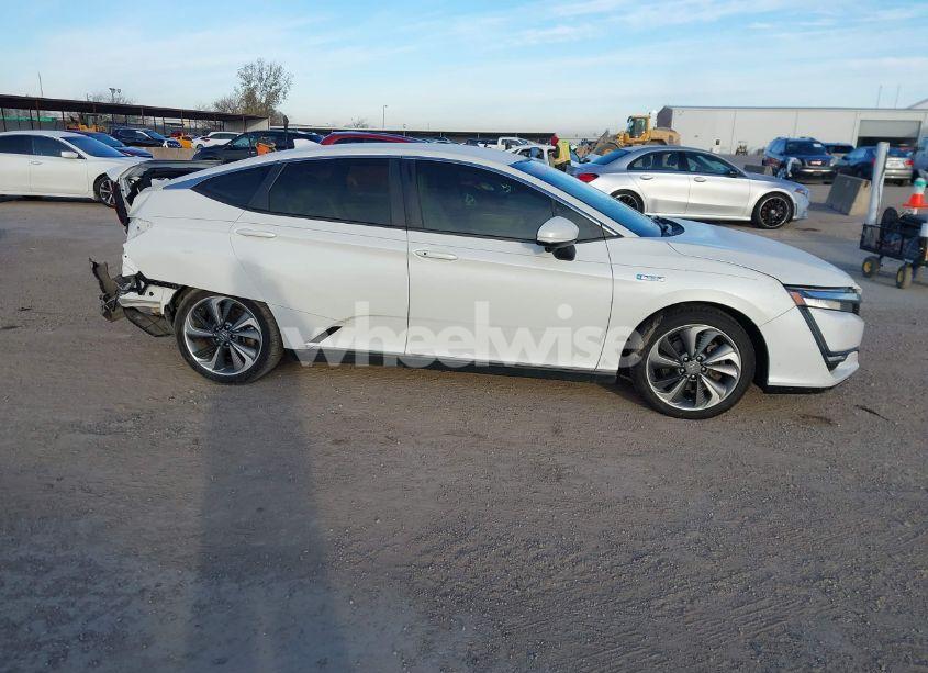 Photo 13 of 2018 Honda Clarity PLUG-IN HYBRID (VIN JHMZC5F14JC002263)