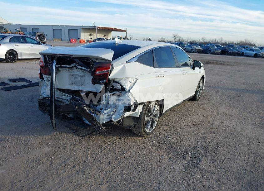 Photo 4 of 2018 Honda Clarity PLUG-IN HYBRID (VIN JHMZC5F14JC002263)
