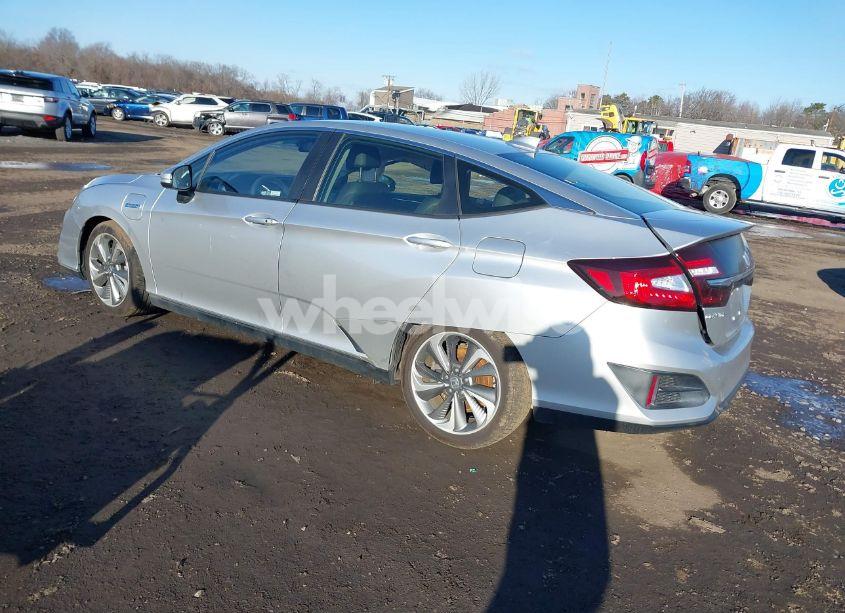 Photo 3 of 2018 Honda Clarity PLUG-IN HYBRID (VIN JHMZC5F14JC022299)