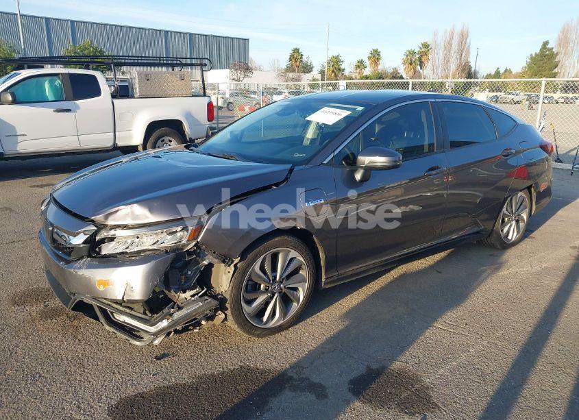 Photo 2 of 2019 Honda Clarity PLUG-IN HYBRID (VIN JHMZC5F15KC006386)