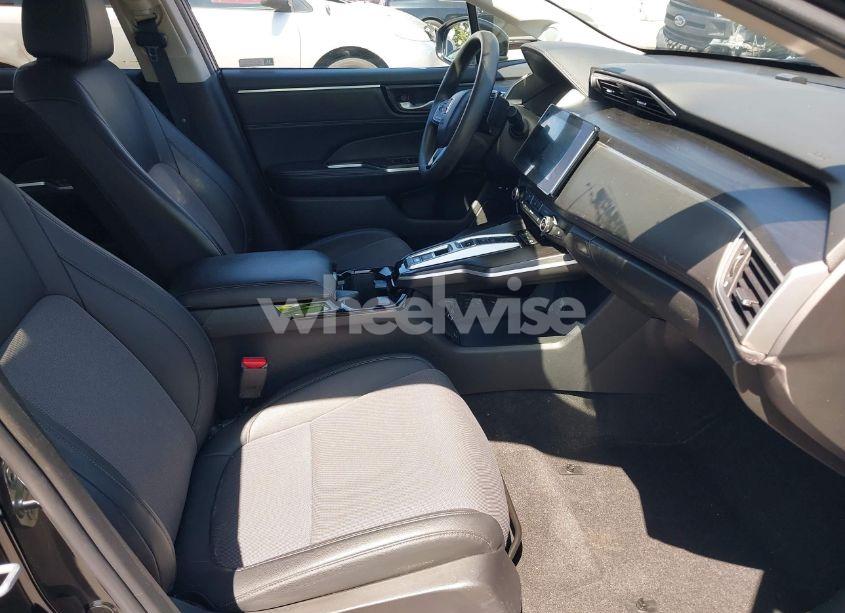 Photo 5 of 2019 Honda Clarity PLUG-IN HYBRID (VIN JHMZC5F15KC006498)