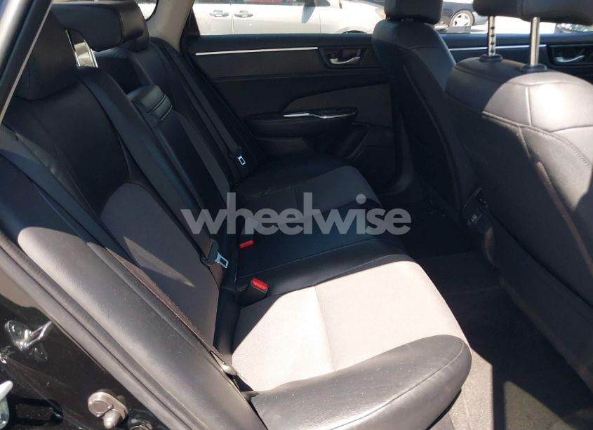 Photo 8 of 2019 Honda Clarity PLUG-IN HYBRID (VIN JHMZC5F15KC006498)