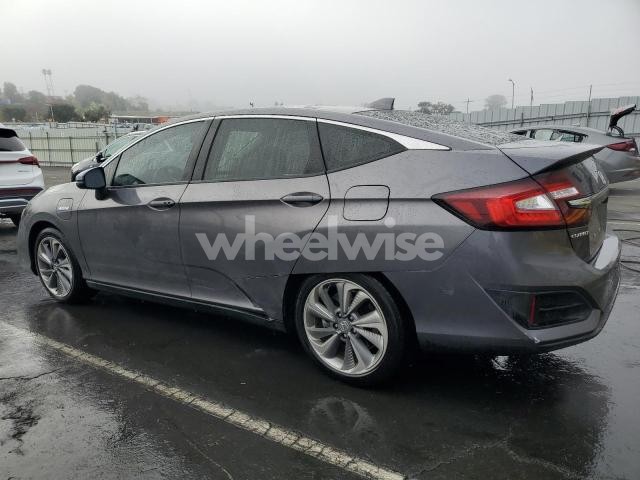 Photo 3 of 2018 HONDA CLARITY (VIN JHMZC5F16JC007092)