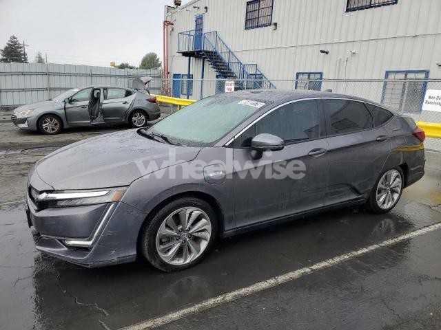Photo 5 of 2018 HONDA CLARITY (VIN JHMZC5F16JC007092)