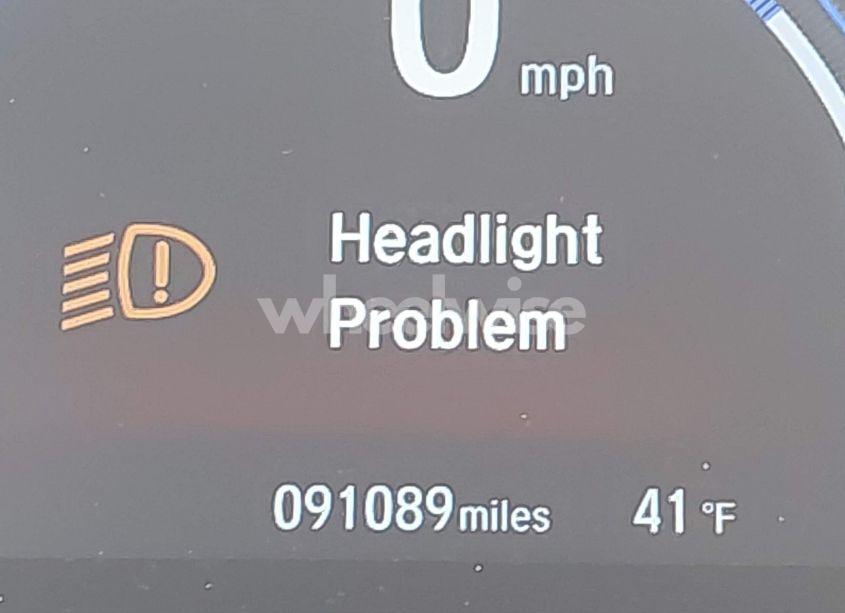 Photo 15 of 2018 Honda Clarity PLUG-IN HYBRID (VIN JHMZC5F16JC012406)