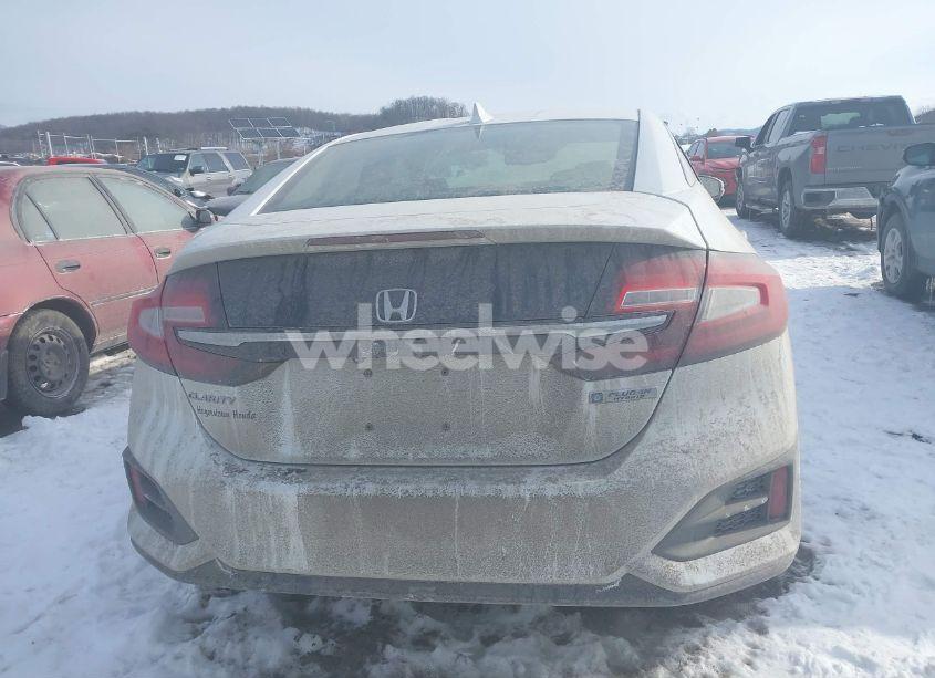 Photo 16 of 2018 Honda Clarity PLUG-IN HYBRID (VIN JHMZC5F16JC012406)