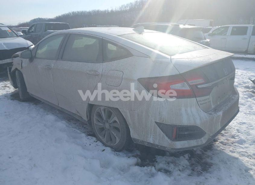 Photo 3 of 2018 Honda Clarity PLUG-IN HYBRID (VIN JHMZC5F16JC012406)