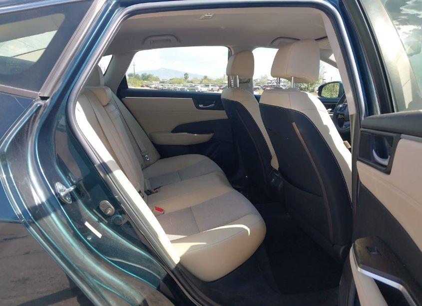 Photo 8 of 2018 Honda Clarity PLUG-IN HYBRID (VIN JHMZC5F17JC004749)