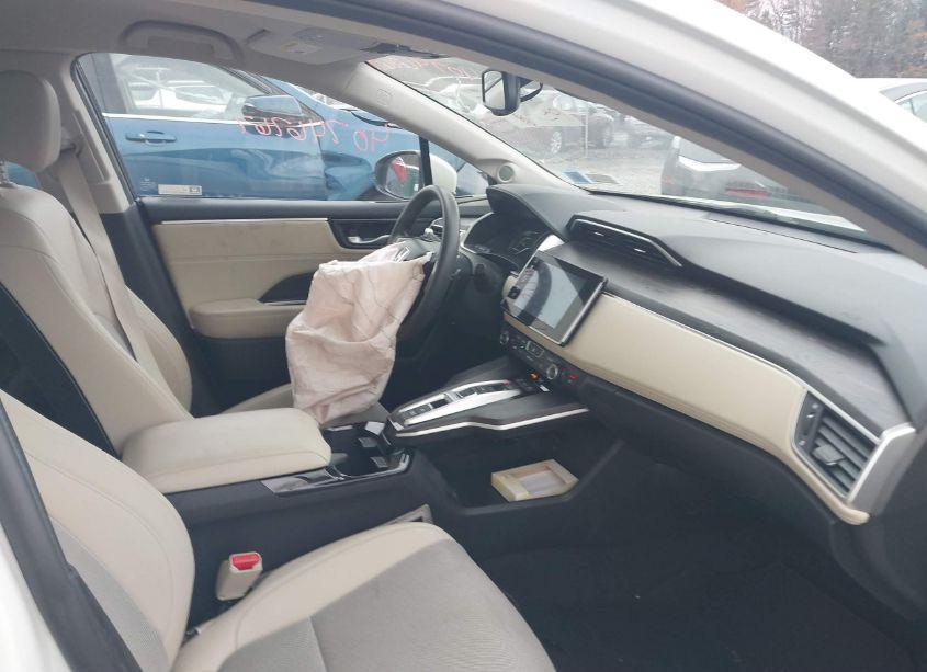 Photo 5 of 2018 Honda Clarity PLUG-IN HYBRID (VIN JHMZC5F17JC007702)