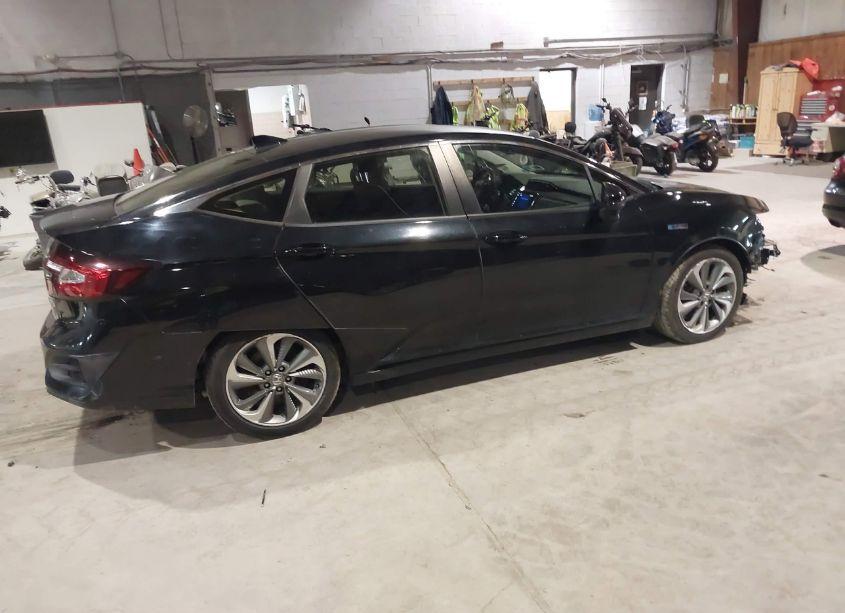 Photo 4 of 2018 Honda Clarity PLUG-IN HYBRID (VIN JHMZC5F19JC006017)