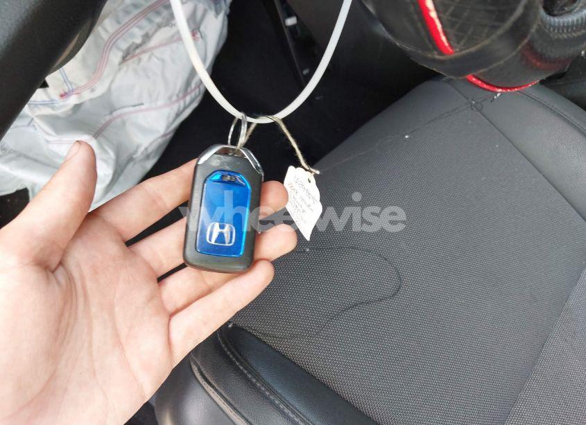 Photo 11 of 2018 Honda Clarity PLUG-IN HYBRID (VIN JHMZC5F1XJC012246)