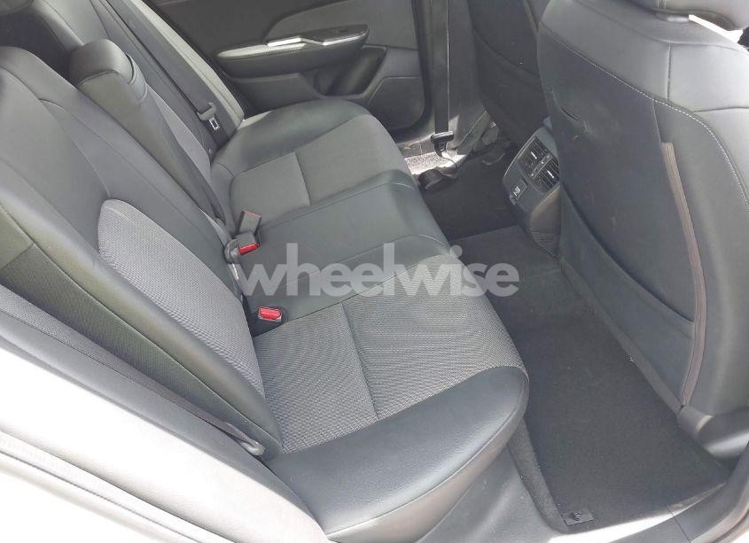 Photo 8 of 2018 Honda Clarity PLUG-IN HYBRID (VIN JHMZC5F1XJC012246)