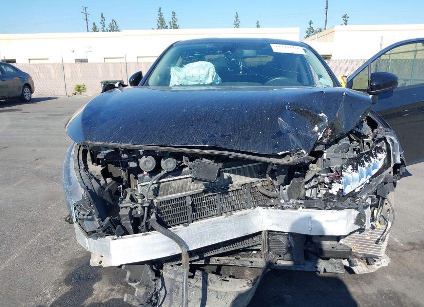 Photo 6 of 2019 Honda Clarity PLUG-IN HYBRID (VIN JHMZC5F1XKC002026)