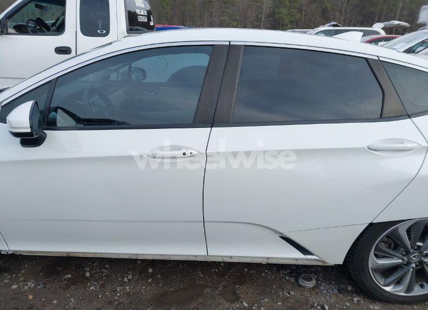 Photo 15 of 2021 Honda Clarity PLUG-IN HYBRID (VIN JHMZC5F1XMC000604)