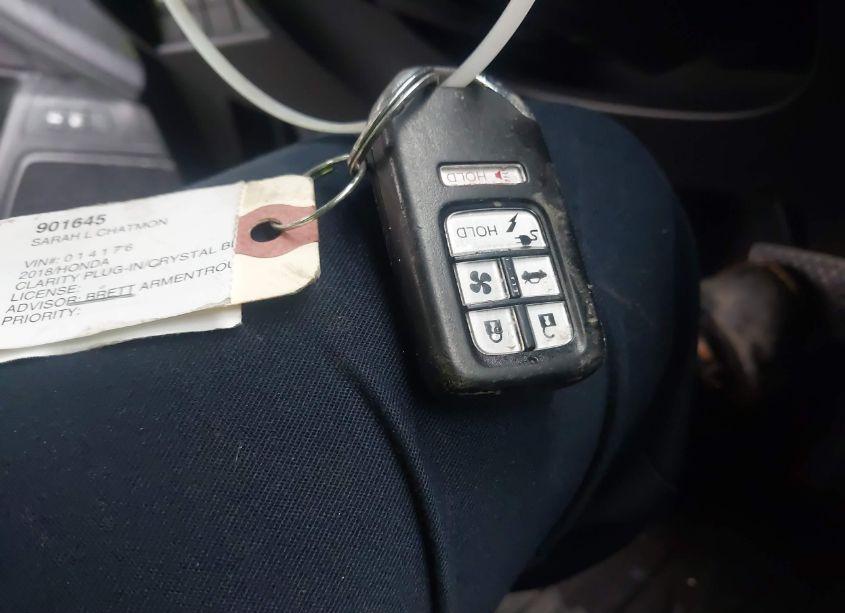 Photo 11 of 2018 Honda Clarity PLUG-IN HYBRID TOURING (VIN JHMZC5F31JC014176)