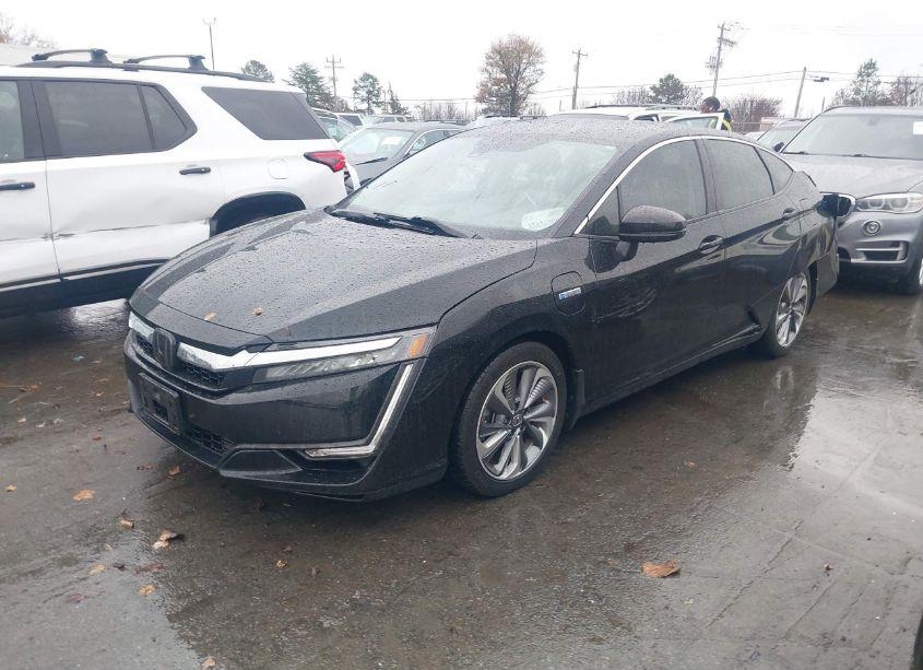 Photo 2 of 2018 Honda Clarity PLUG-IN HYBRID TOURING (VIN JHMZC5F31JC014176)