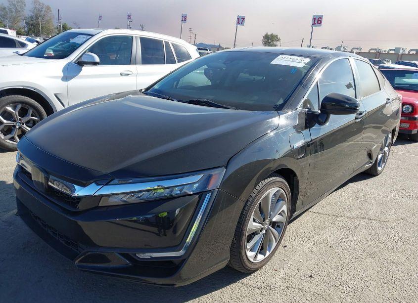 Photo 2 of 2018 Honda Clarity PLUG-IN HYBRID TOURING (VIN JHMZC5F32JC002070)