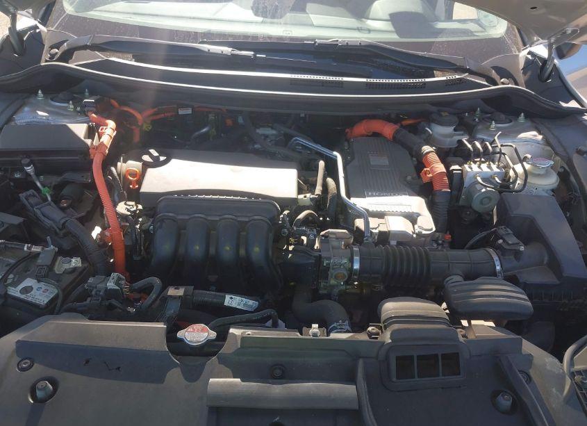 Photo 10 of 2018 Honda Clarity PLUG-IN HYBRID TOURING (VIN JHMZC5F32JC017605)
