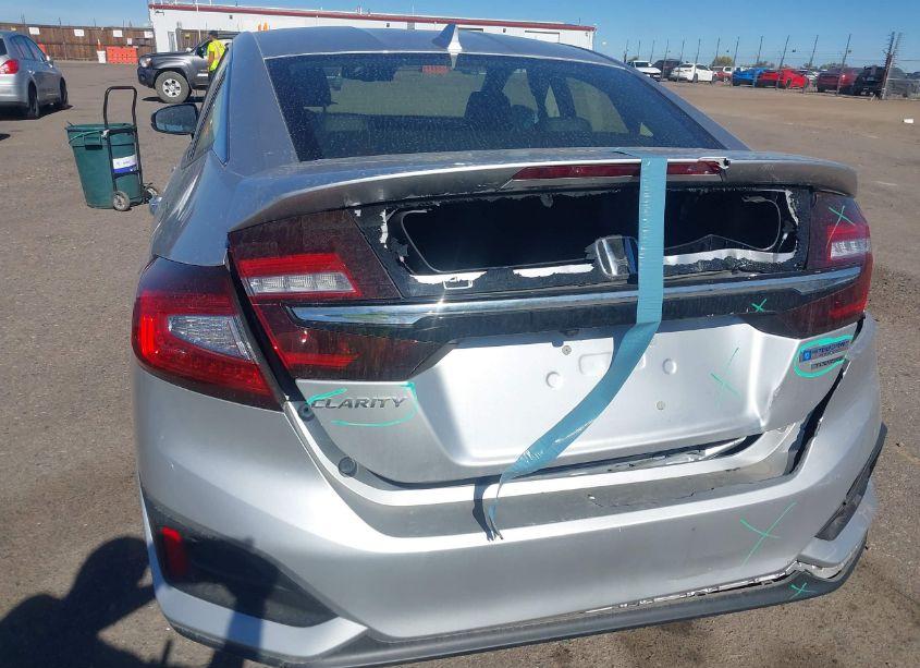 Photo 6 of 2018 Honda Clarity PLUG-IN HYBRID TOURING (VIN JHMZC5F32JC017605)