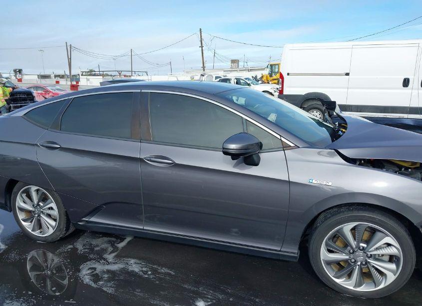 Photo 13 of 2019 Honda Clarity PLUG-IN HYBRID TOURING (VIN JHMZC5F32KC004774)
