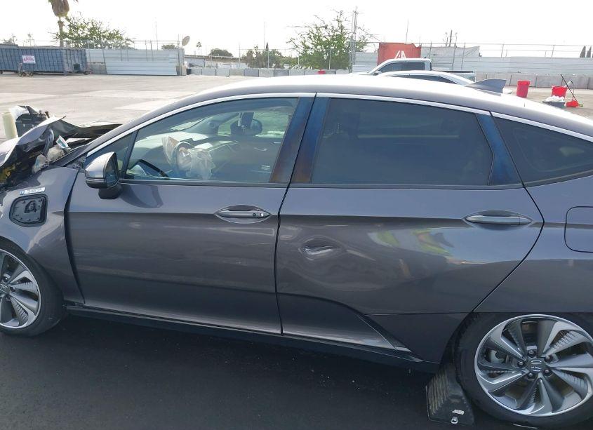 Photo 14 of 2019 Honda Clarity PLUG-IN HYBRID TOURING (VIN JHMZC5F32KC004774)